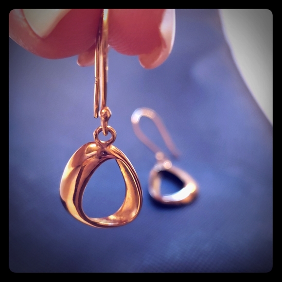 Gold designer pendant earrings - Picture 2 of 5